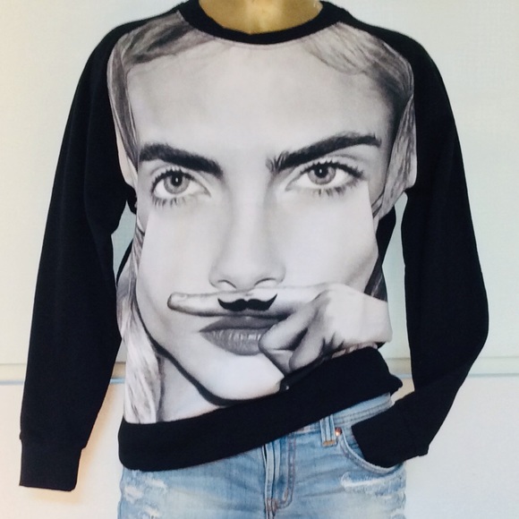 LAST ONE! ELEVEN PARIS NWOT Cara Delavingne SWEATSHIRT Small - Picture 14 of 16